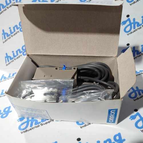 E3S-CT61 Omron Photoelectric Switch