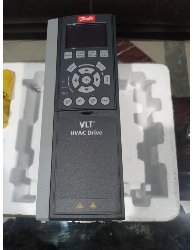 131B4215 Danfoss VLT HVAC Drive 4.0...