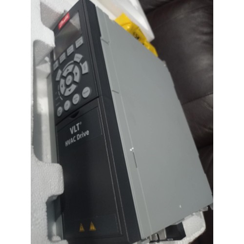 131B4215 Danfoss VLT HVAC Drive 4.0 kW/5.5 HP